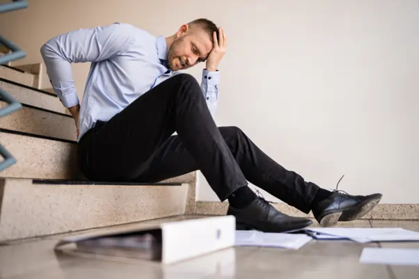 Essential Tips for Employees Dealing With a Workplace Injury