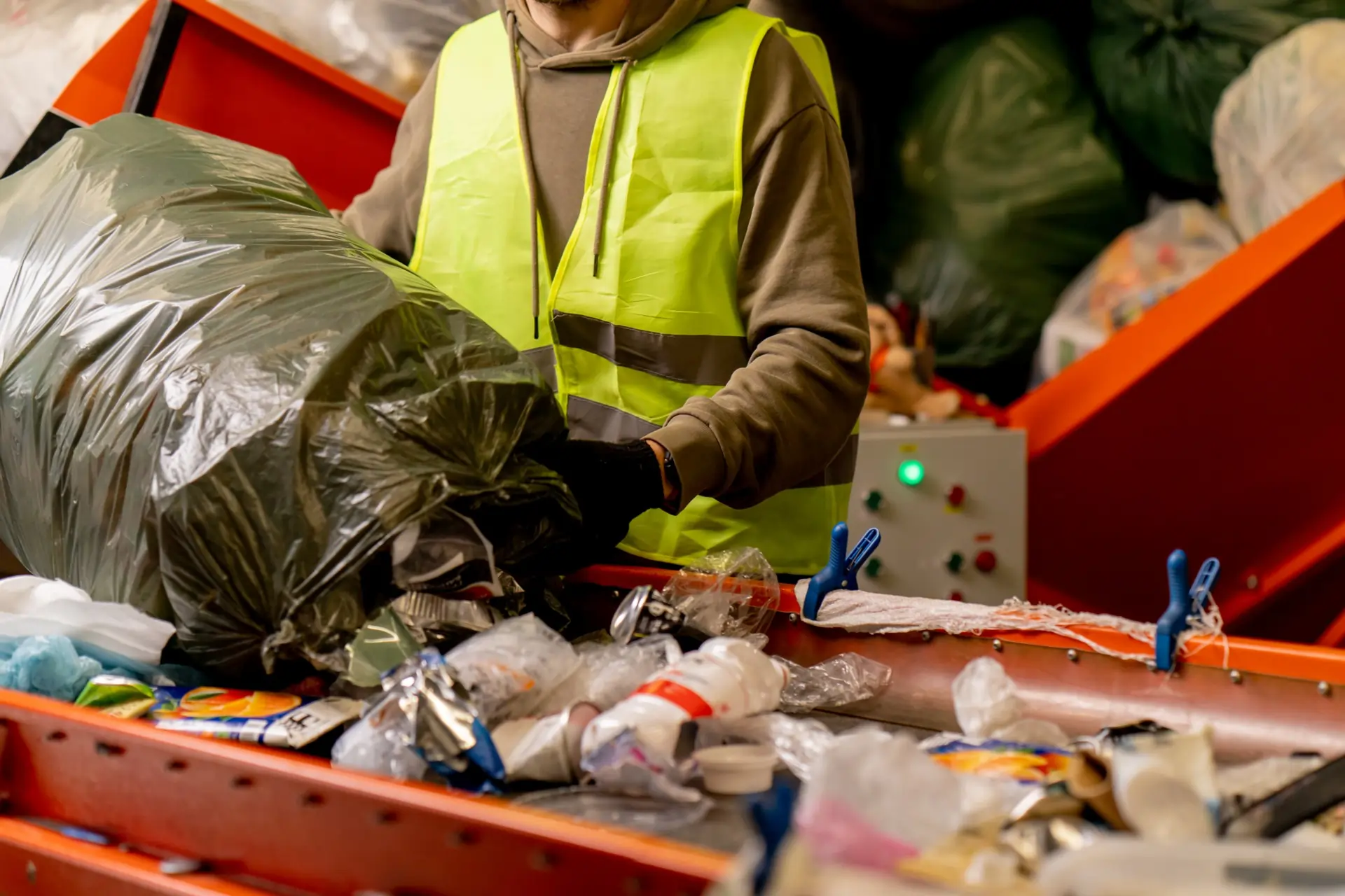 What Are the Waste Removal Options in Los Angeles?