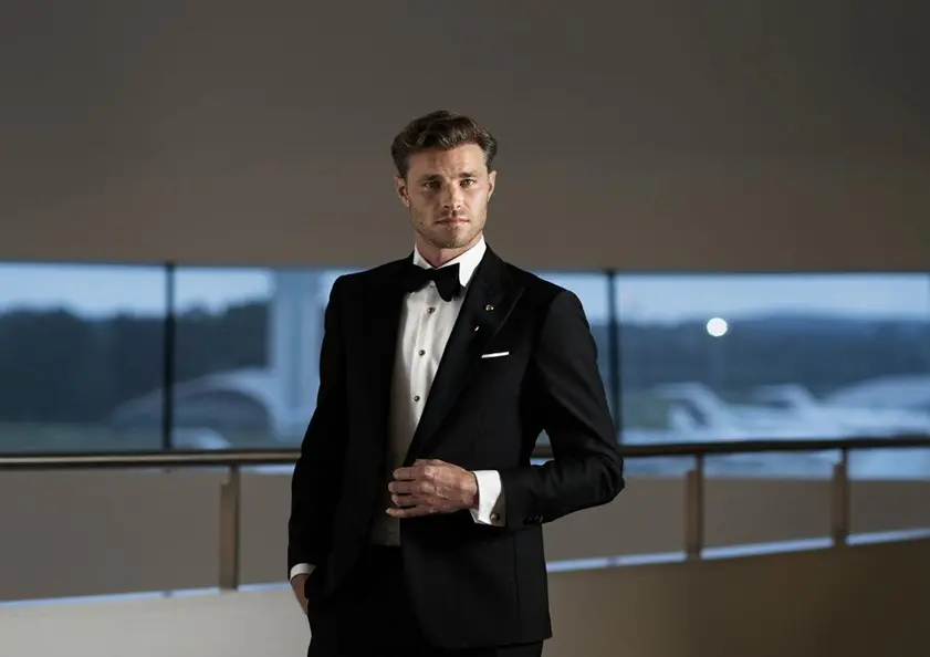 Choosing Between Tuxedos and Dinner Jackets What’s Best for Your Black Tie Event