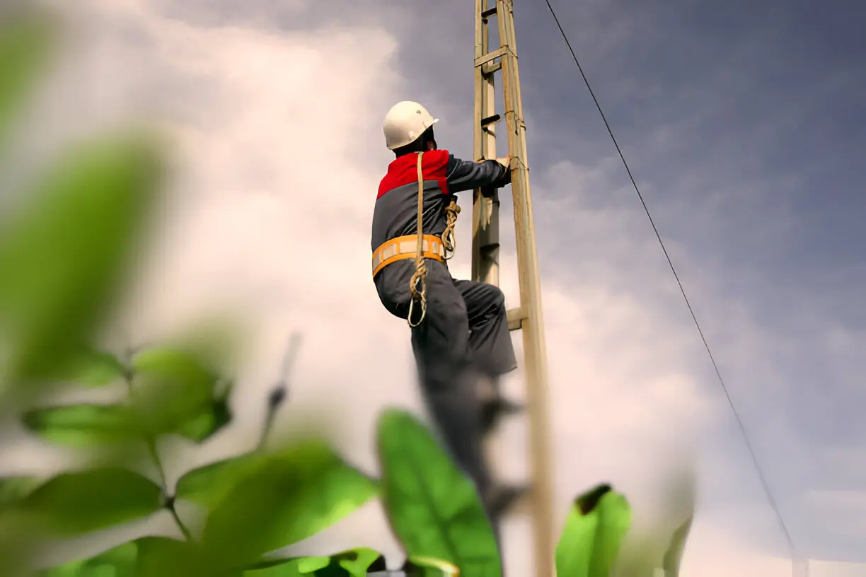 Dependable Support for Complex Construction Needs
