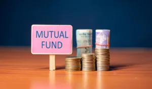 What Makes Equity Mutual Funds So Sensitive to News