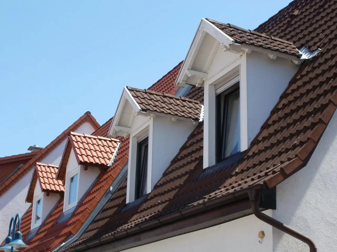 The Role of Quick Roofing Repairs in Maintaining Home Value